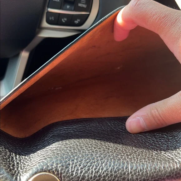 Lane Shoulder Bag - Picture 5 of 10